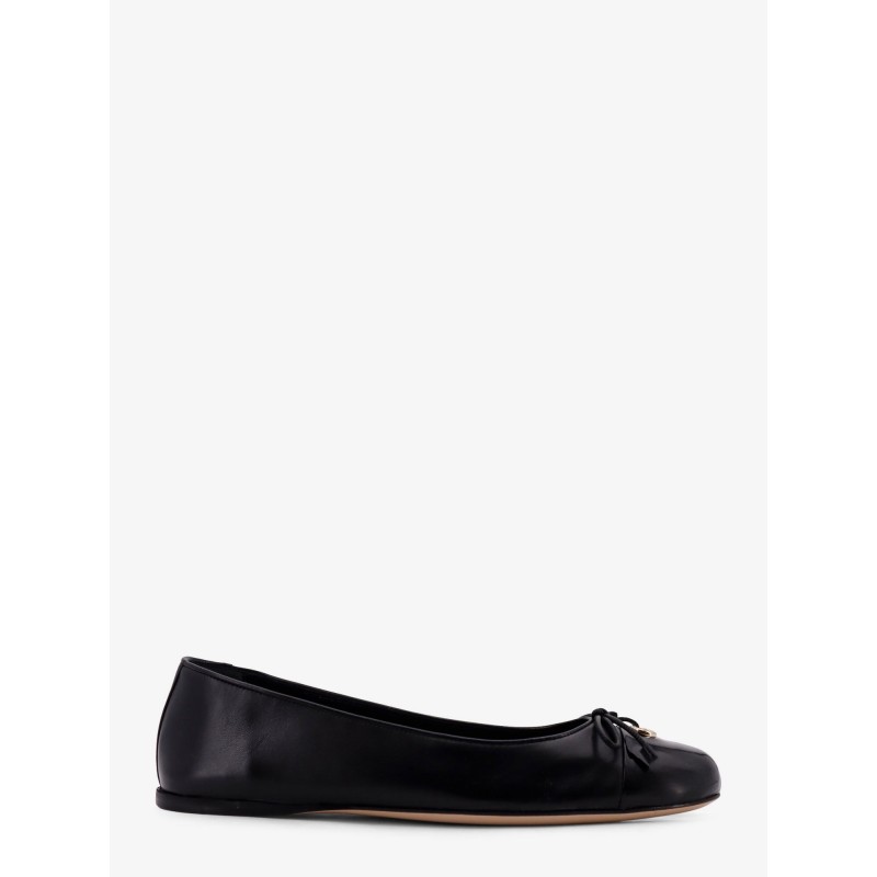 Leather ballerinas with patent leather detail