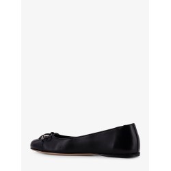 Leather ballerinas with patent leather detail
