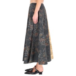 WHEELED SKIRT