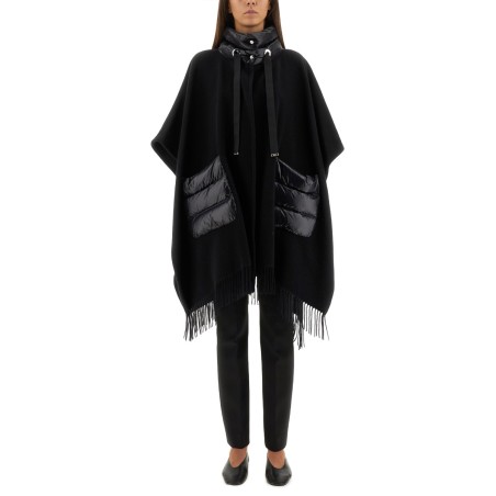 WARMY AND ULTRALIGHT NYLON RESORT PONCHO