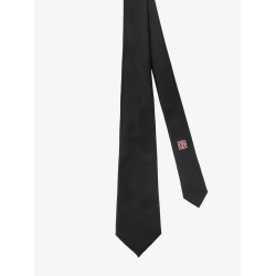 Silk tie
