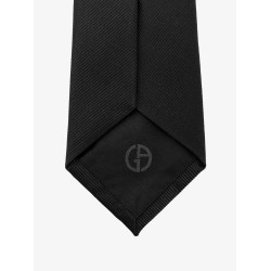 Silk tie
