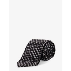 Silk tie
