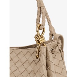 Parachute leather bag with Intrecciato motif
