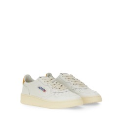 MEDALIST LOW SNEAKERS
