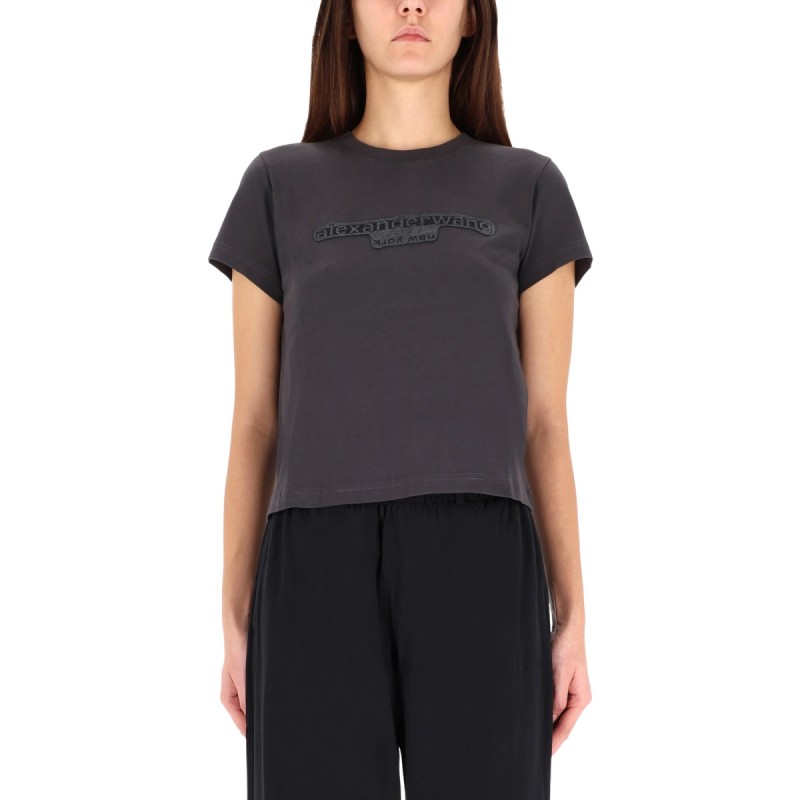 EMBOSSED LOGO T-SHIRT