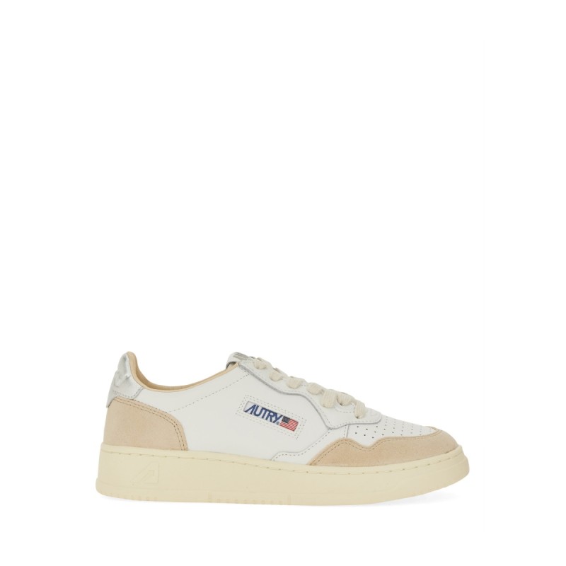 MEDALIST LOW SNEAKER