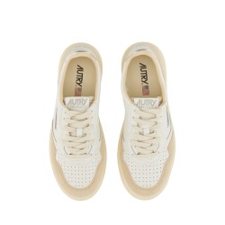 MEDALIST LOW SNEAKER