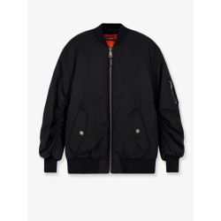 Nylon jacket with wrinkled effect