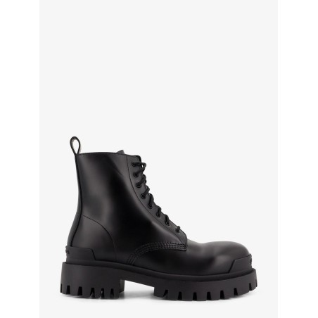 Leather boots with maxi rubber sole