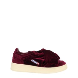 "MEDALIST LOW" SNEAKER