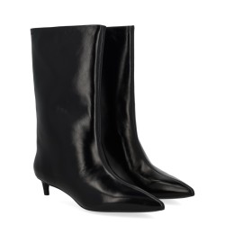 HEELED BOOTS
