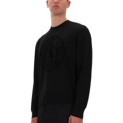 JERSEY WITH V-EMBLEM