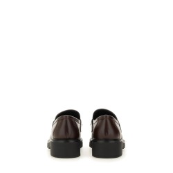 MOCCASIN WITH CLAMP