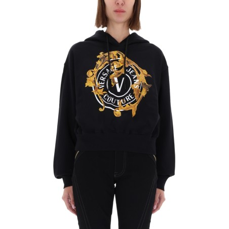 "V-EMBLEM BAROQUE" SWEATSHIRT