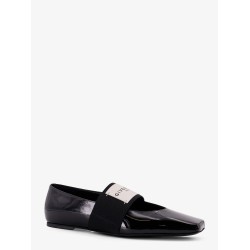 Patent leather ballerinas with maxi logo label