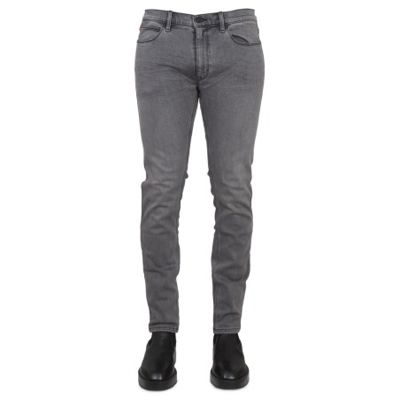 SLIM FIT JEANS