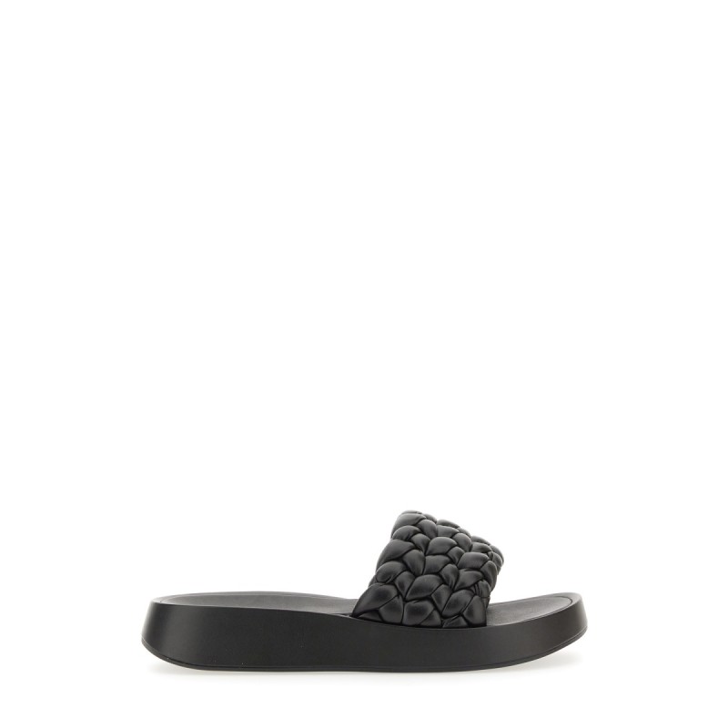 VICTORIA SANDAL