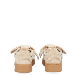 "MEDALIST LOW" SNEAKER