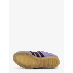 Nylon sneakers with suede inserts