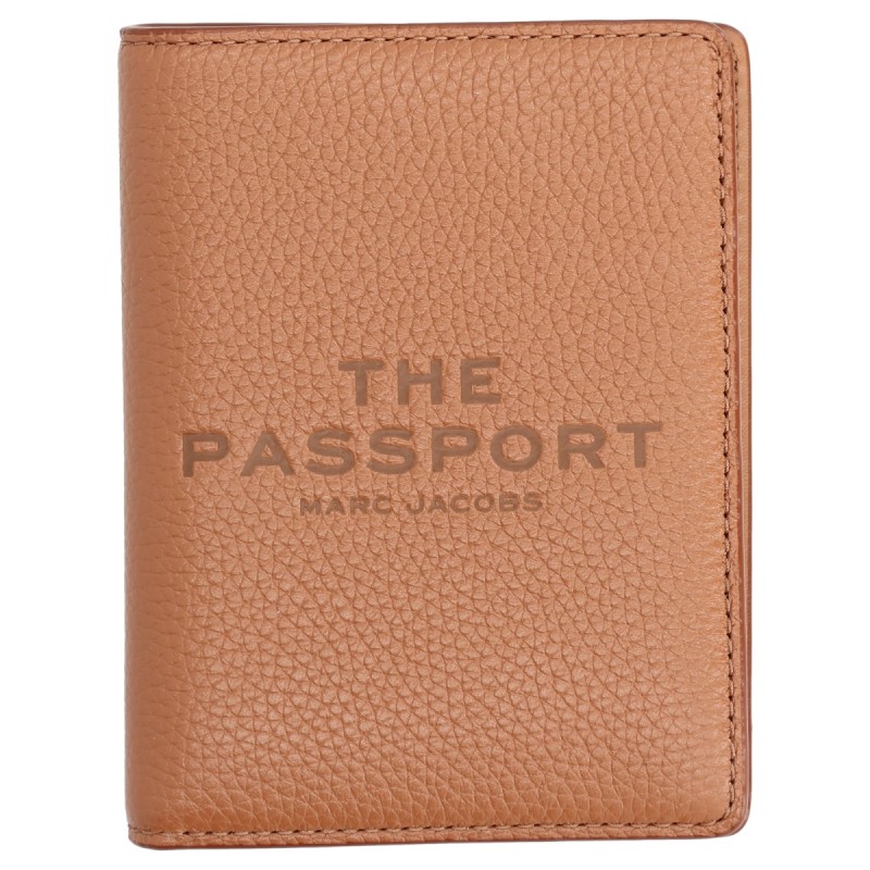 LEATHER PASSPORT HOLDER