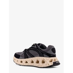 Mesh sneakers with suede inserts