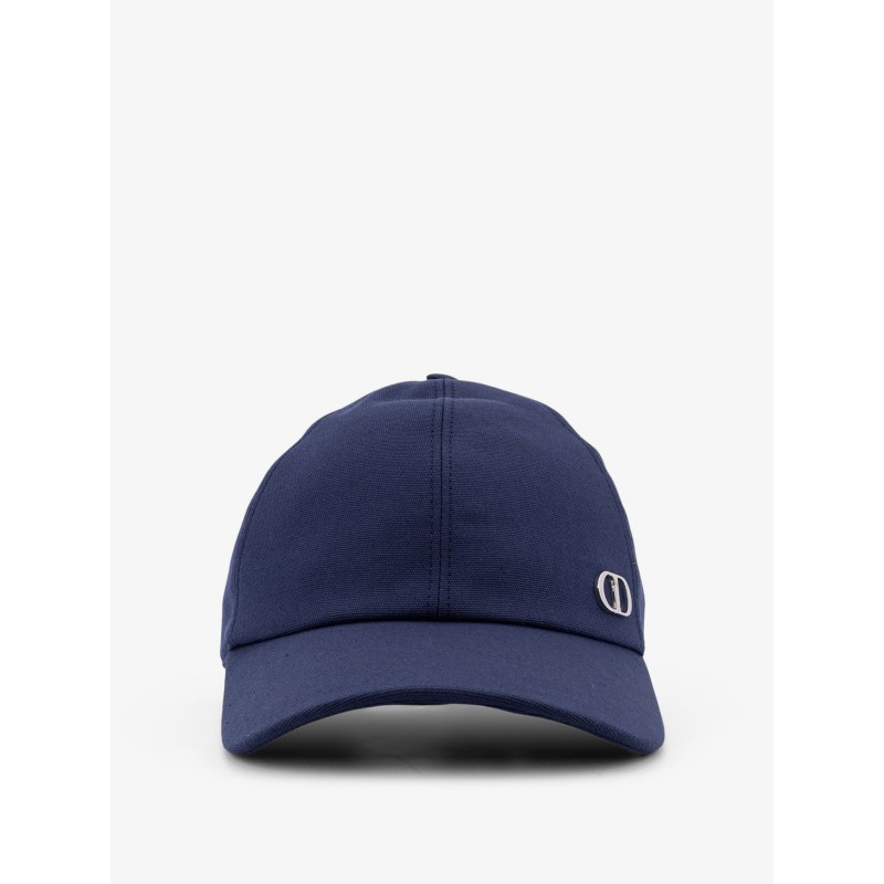 Cotton hat with metal CD logo