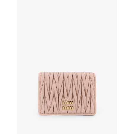 Quilted leather wallet with front lettering logo