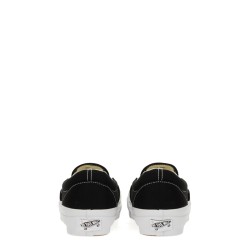 "SLIP-ON PREMIUM 98" SNEAKER