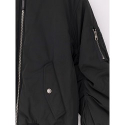 Nylon jacket with wrinkled effect