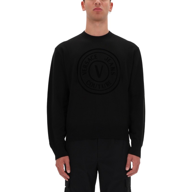 JERSEY WITH V-EMBLEM