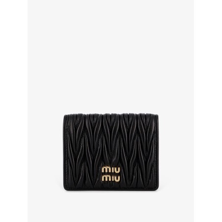 Quilted leather wallet