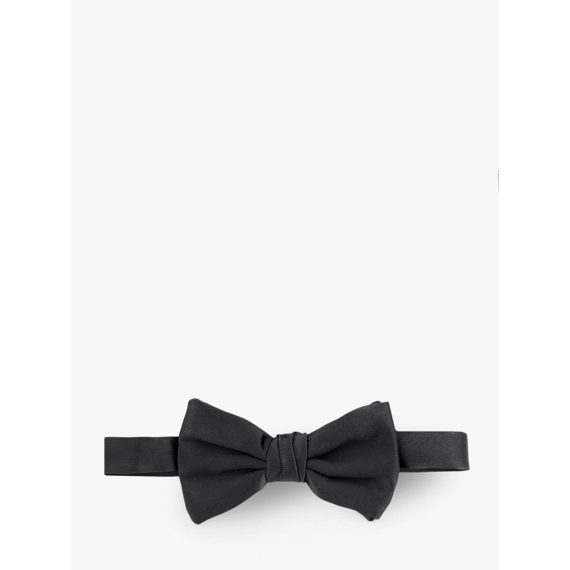 Silk bow tie