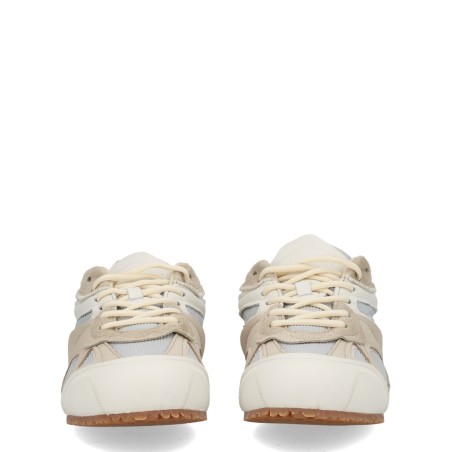 "SLOW RUNNER" SNEAKER