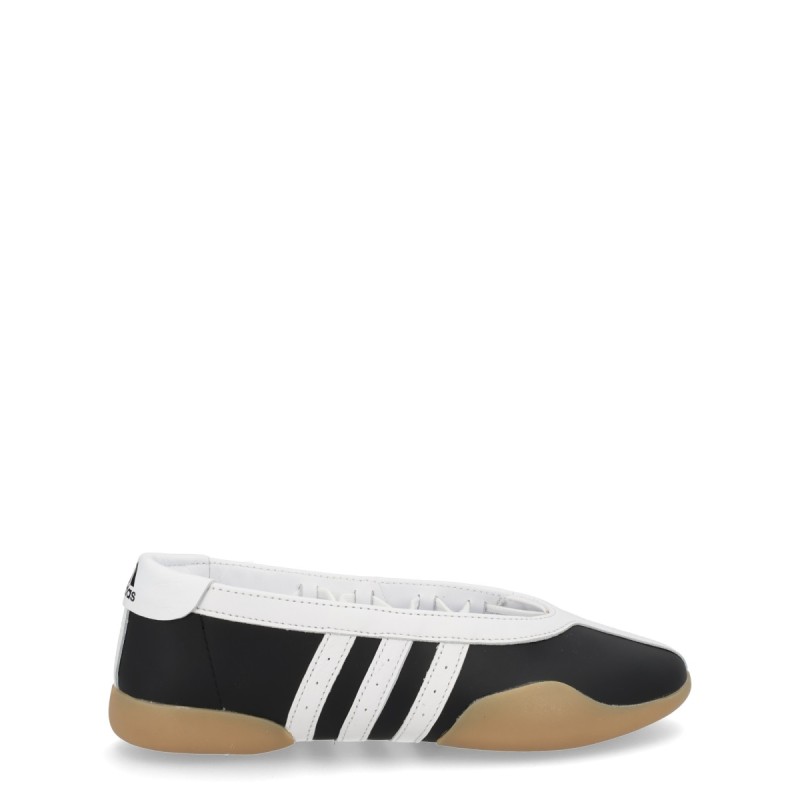 "TAEKWONDO MEI" SNEAKER