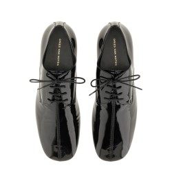 SHINY LEATHER LACE-UP SHOE