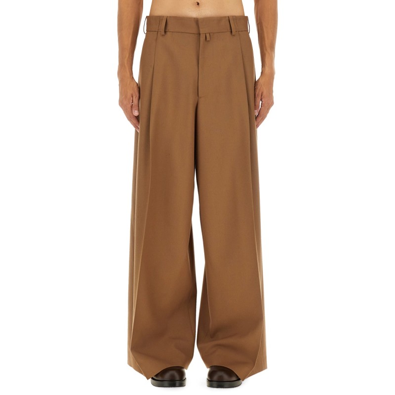 PANTS WITH PLEATS