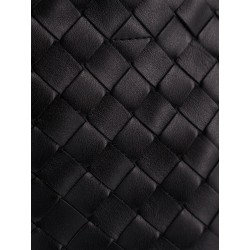 Leather crossbody bag with Intrecciato pattern