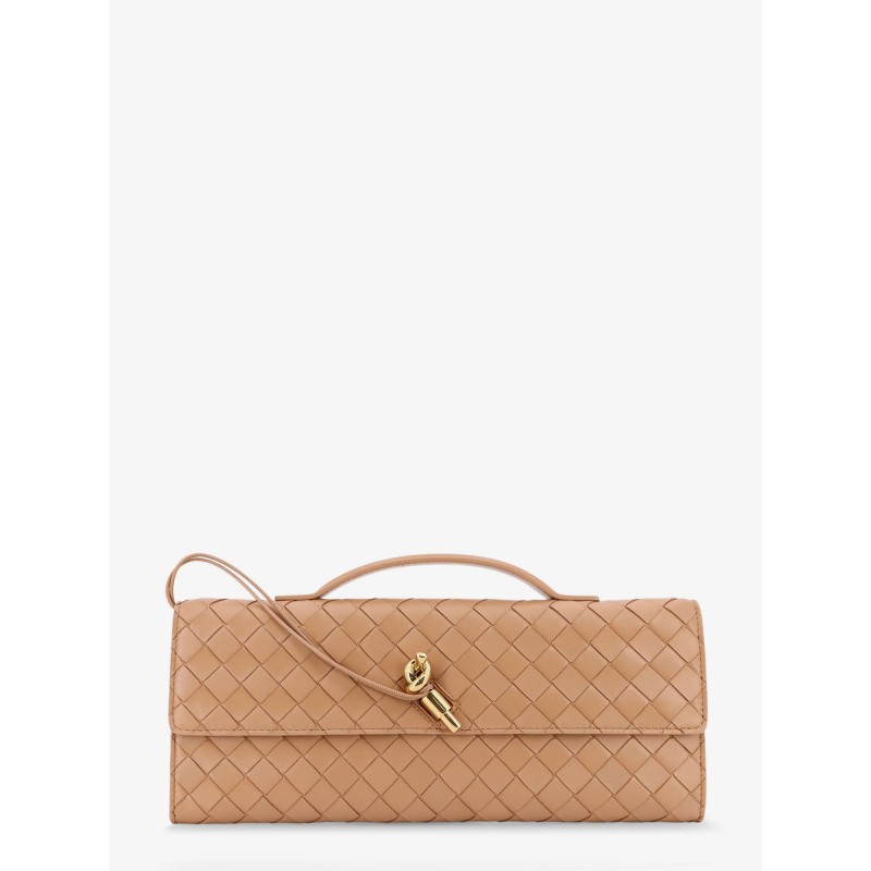 Andiamo leather Clutch with Intrecciato pattern