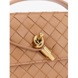 Andiamo leather Clutch with Intrecciato pattern