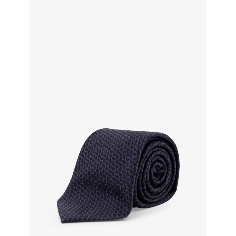 Silk tie