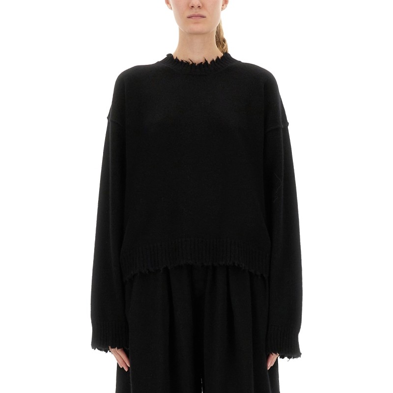 CASHMERE SWEATER WITH BANGS