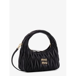 Wander matelassé leather shoulder bag