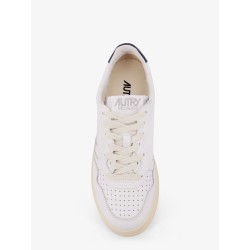 Medalist leather sneakers