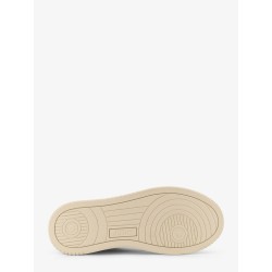 Medalist leather sneakers