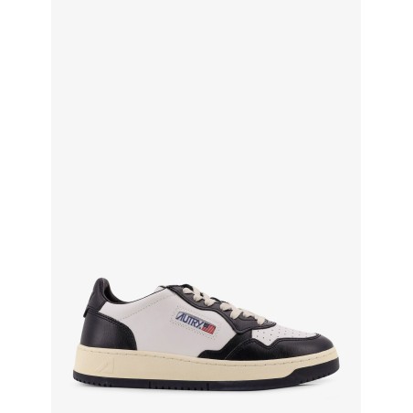 Medalist Low leather sneakers