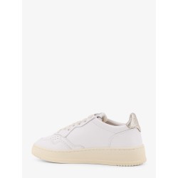 Medalist leather sneakers