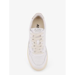 Medalist leather sneakers