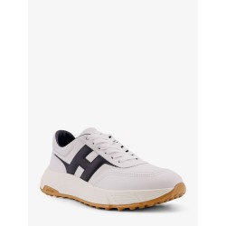 Hyperlight leather sneakers