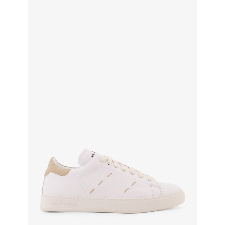 Leather sneakers with iconic stitching